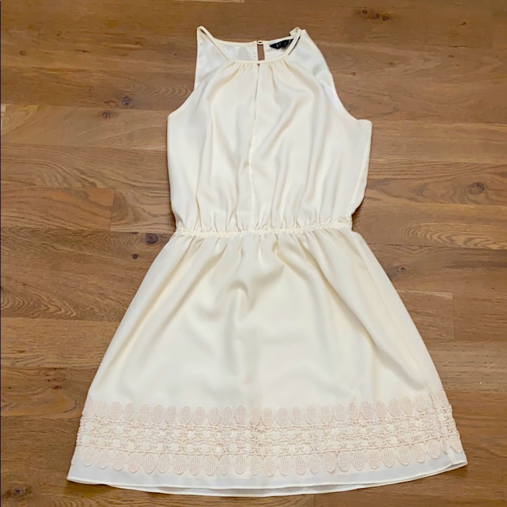 Sleeveless Keyhole Cream Dress
